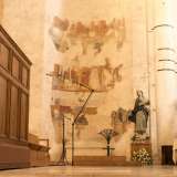 Oggi � veramente difficile trovare affreschi antichi nella Cattedrale di Bari, dove solo nell�abside sinistro sono sopravvissute parti di ricche decorazioni medievali...